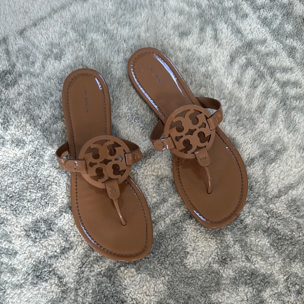 Tory Burch Brown Leather Sandals with Signature Medallion- New without tags